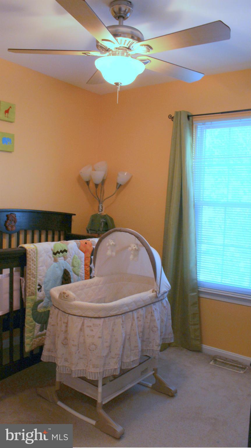 LONGSTREET COMMONS - Residential Lease