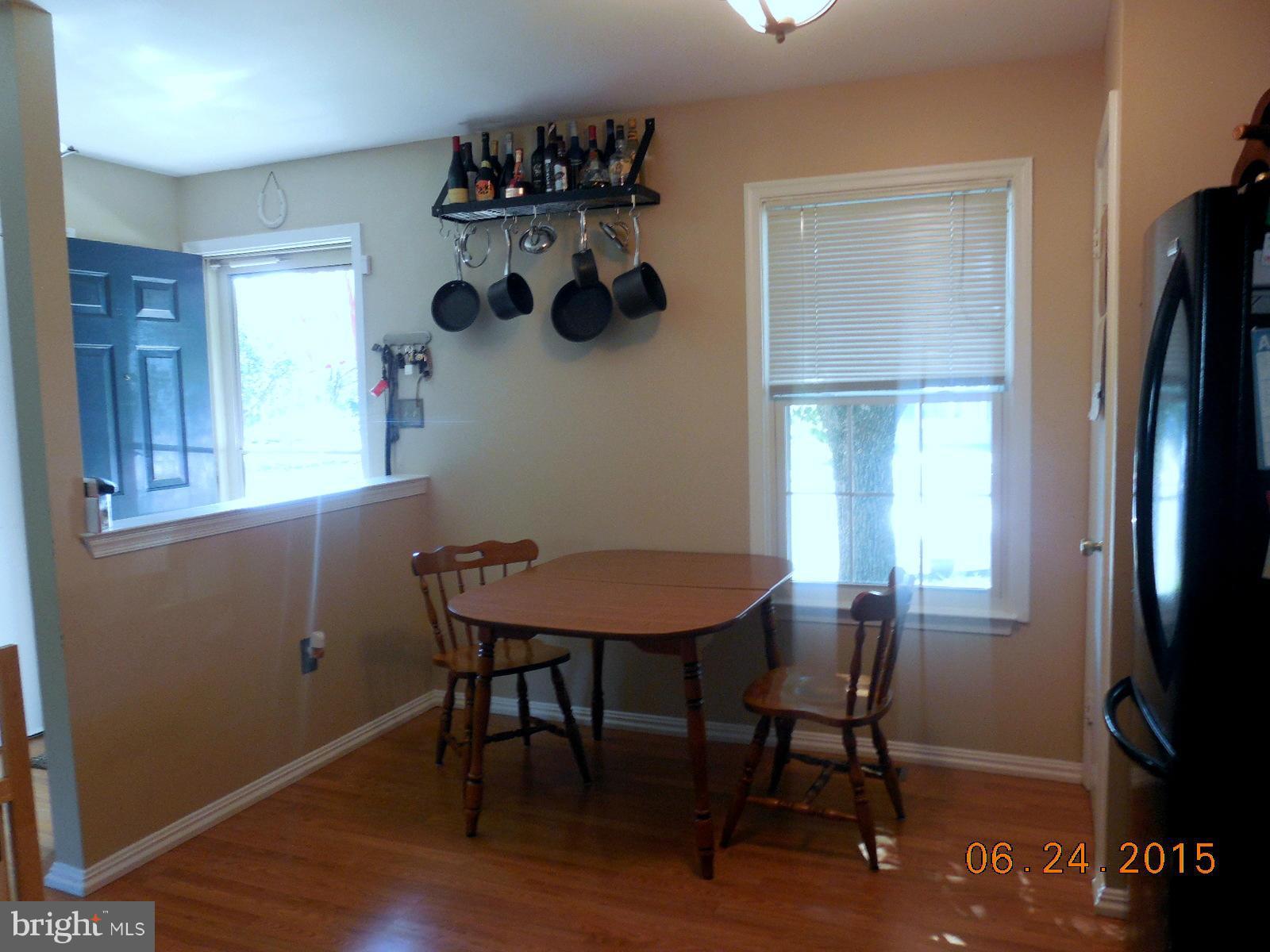 LONGSTREET COMMONS - Residential Lease