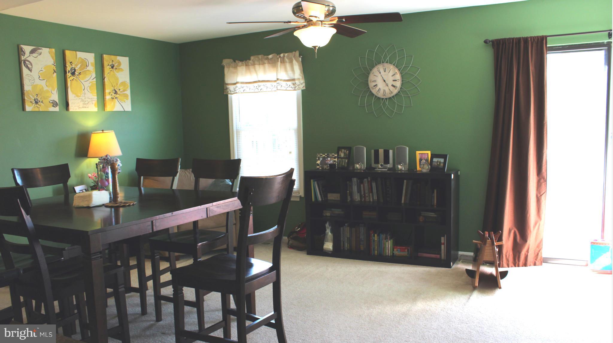 LONGSTREET COMMONS - Residential Lease