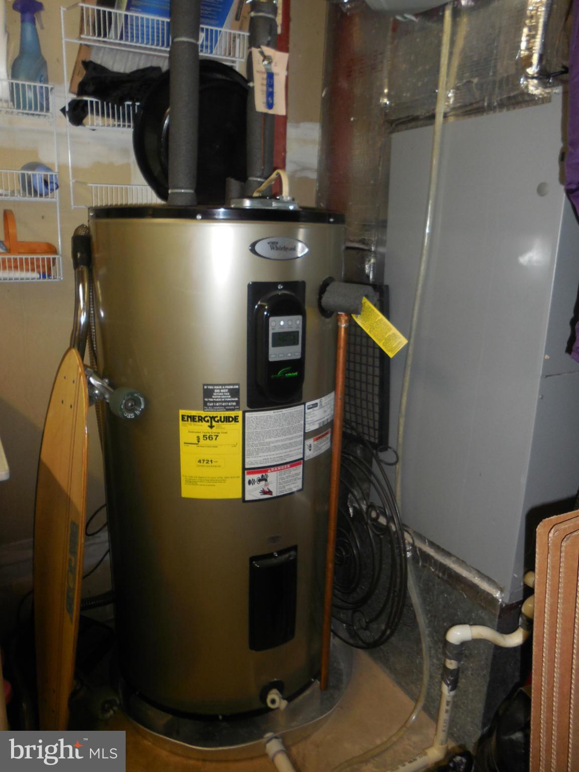 LONGSTREET COMMONS - Residential Lease