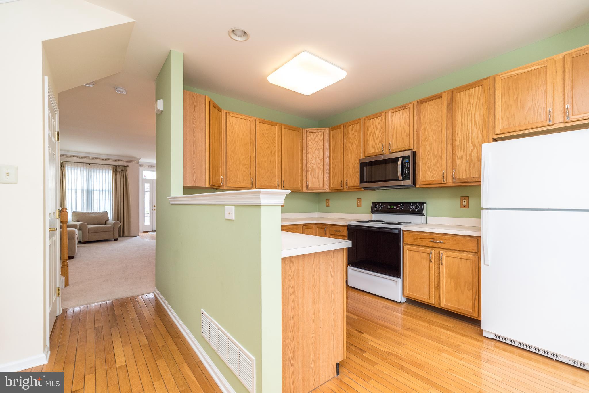 HAMPTON GREEN - Residential