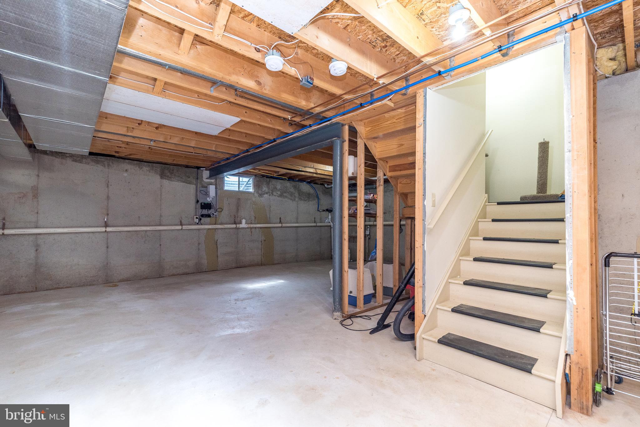 HAMPTON GREEN - Residential