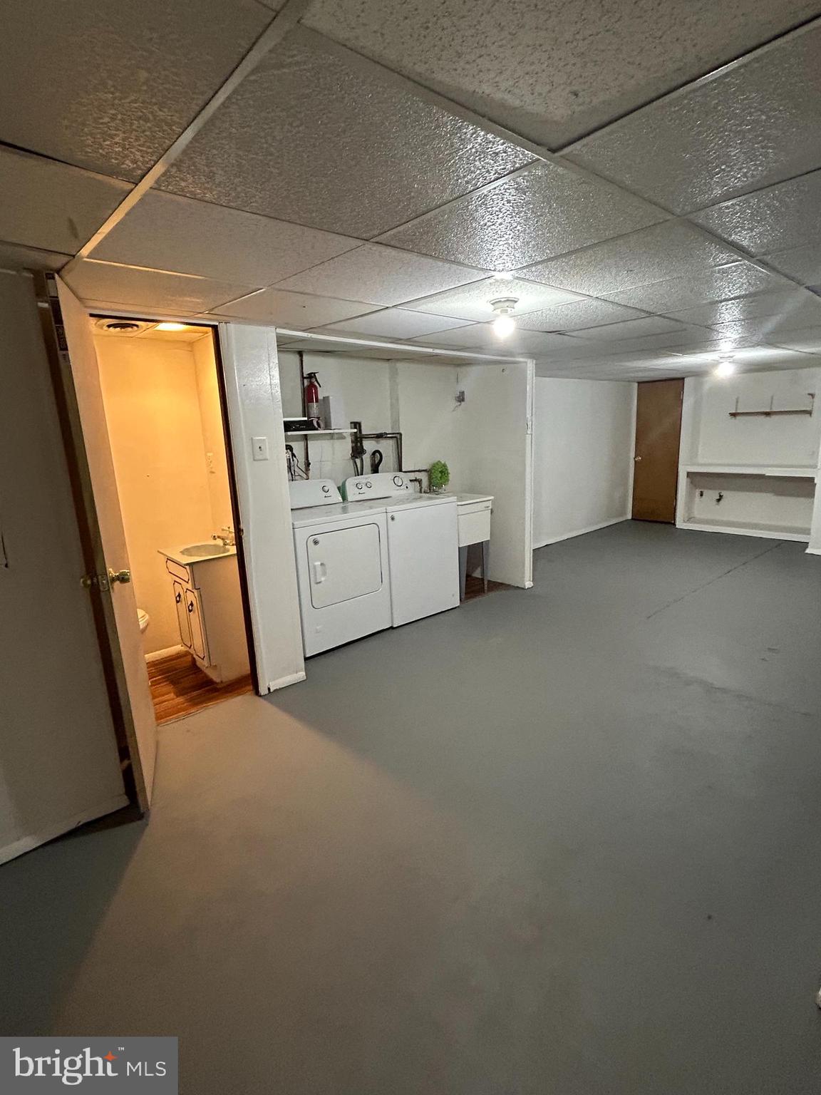 OVERBROOK - Residential Lease