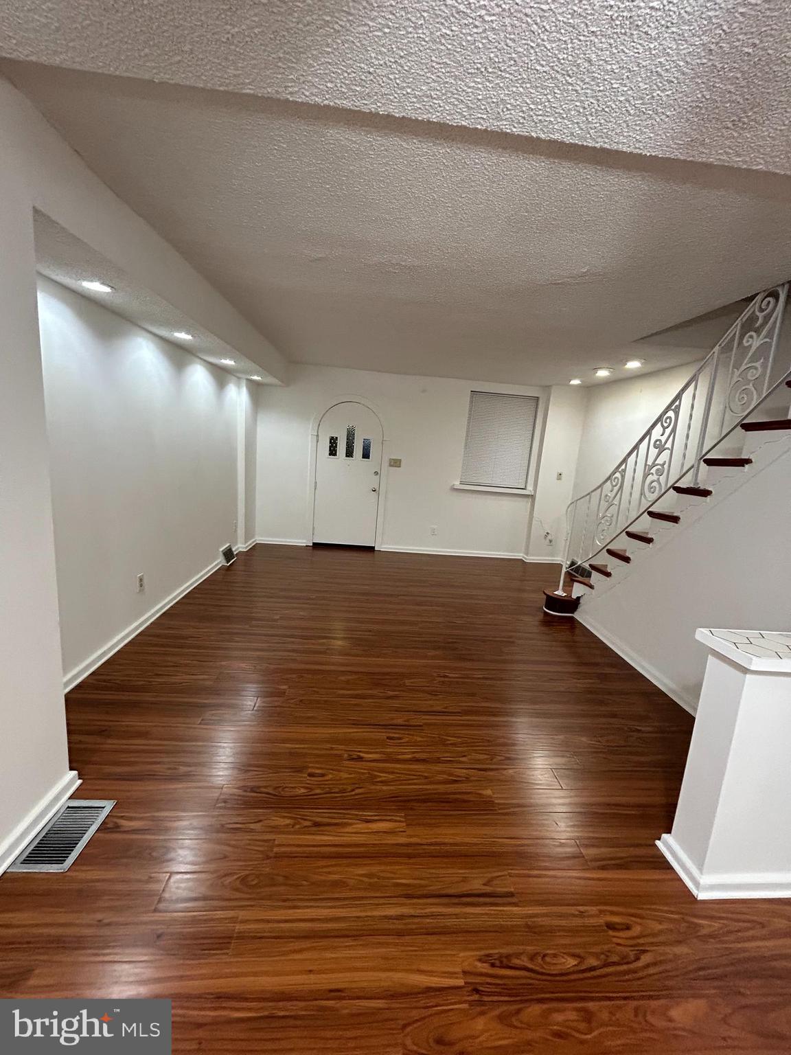 OVERBROOK - Residential Lease