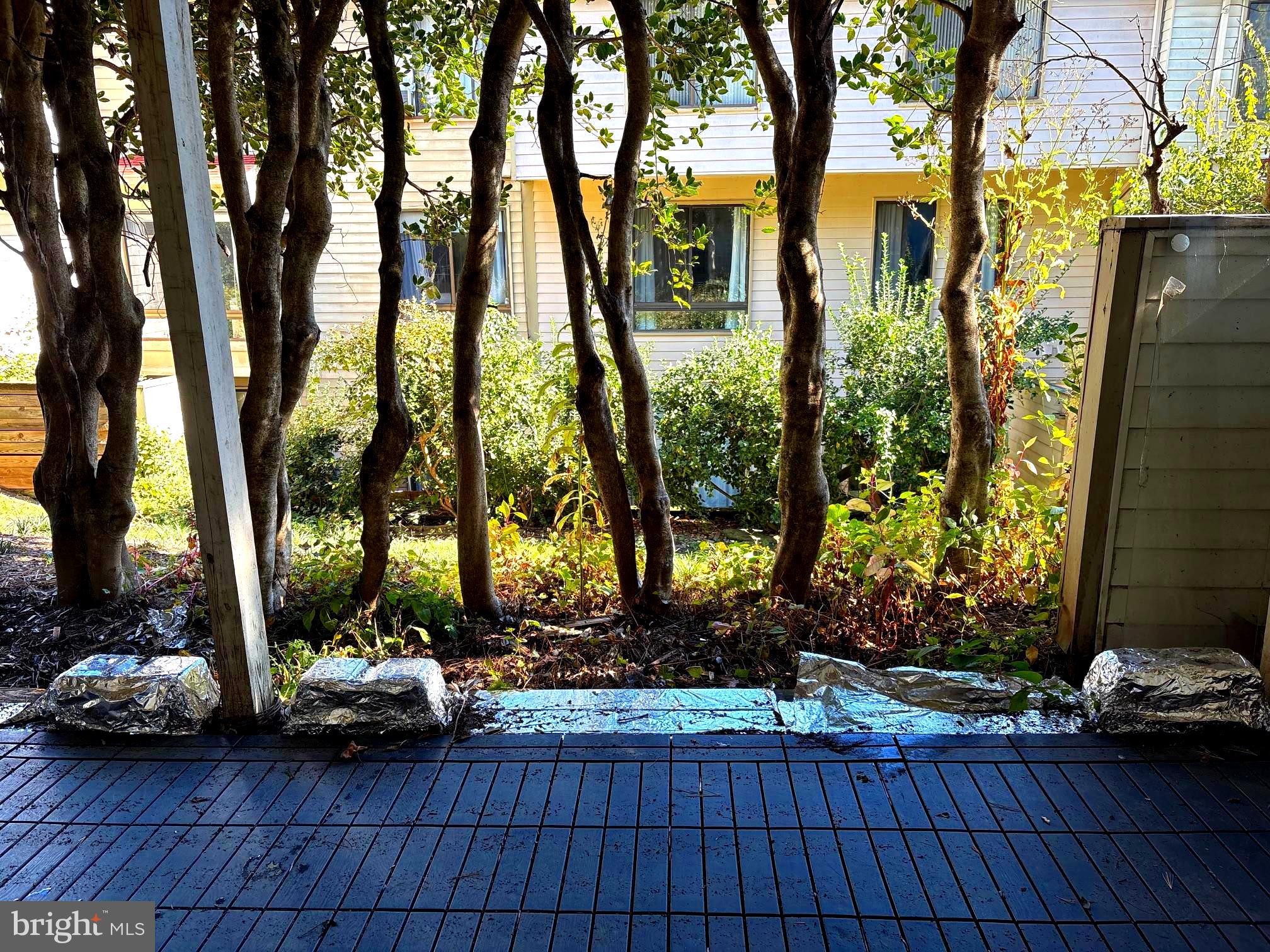 MONTGOMERY VILLAGE - Residential Lease