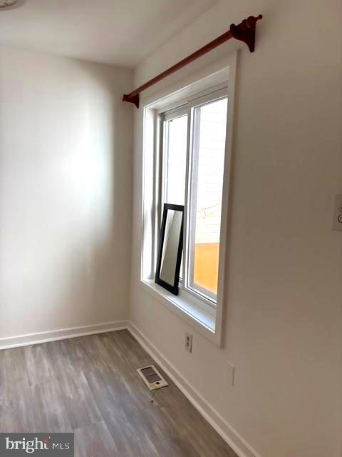 MONTGOMERY VILLAGE - Residential Lease