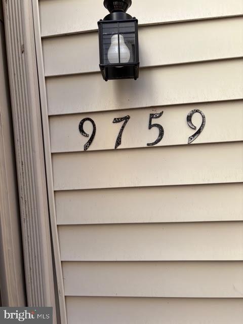 MONTGOMERY VILLAGE - Residential Lease