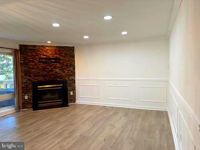 MONTGOMERY VILLAGE - Residential Lease