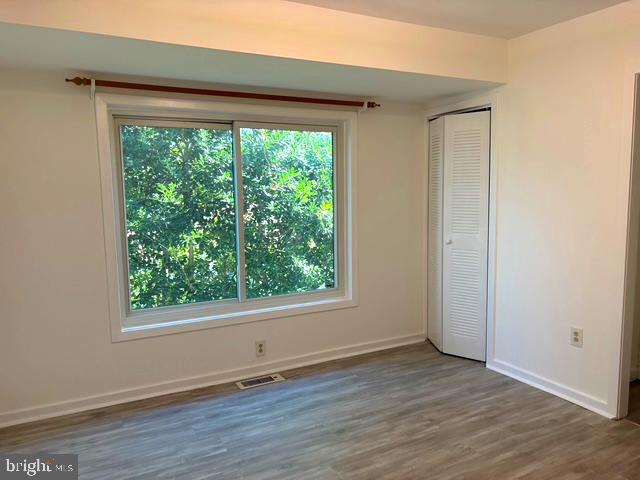 MONTGOMERY VILLAGE - Residential Lease