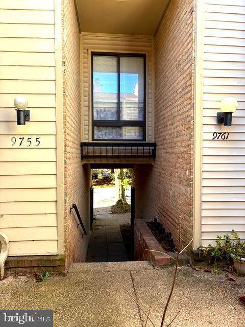 MONTGOMERY VILLAGE - Residential Lease