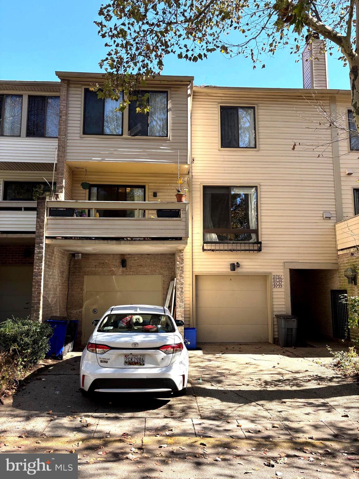 MONTGOMERY VILLAGE - Residential Lease