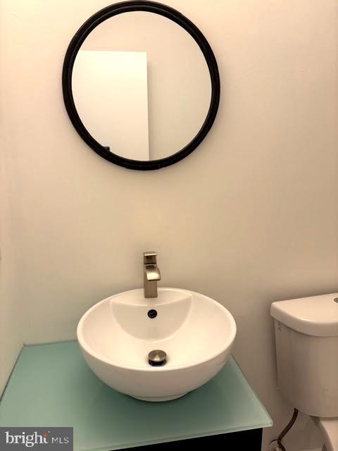 MONTGOMERY VILLAGE - Residential Lease