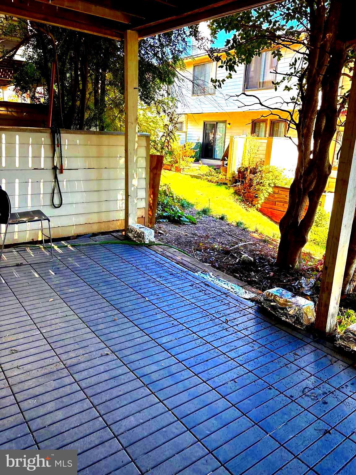 MONTGOMERY VILLAGE - Residential Lease