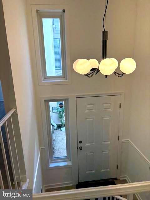 MONTGOMERY VILLAGE - Residential Lease