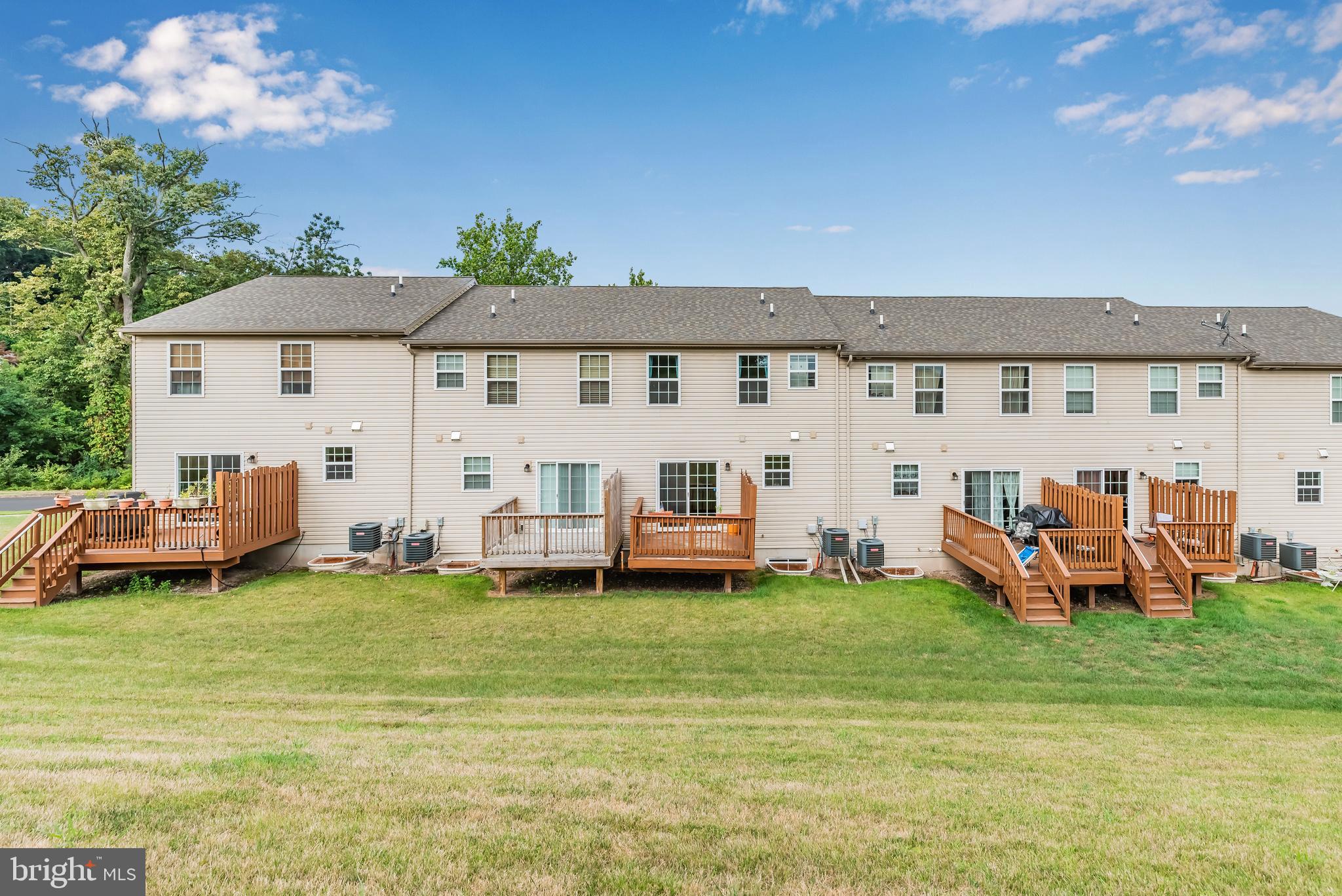 WEATHERSTONE - Residential