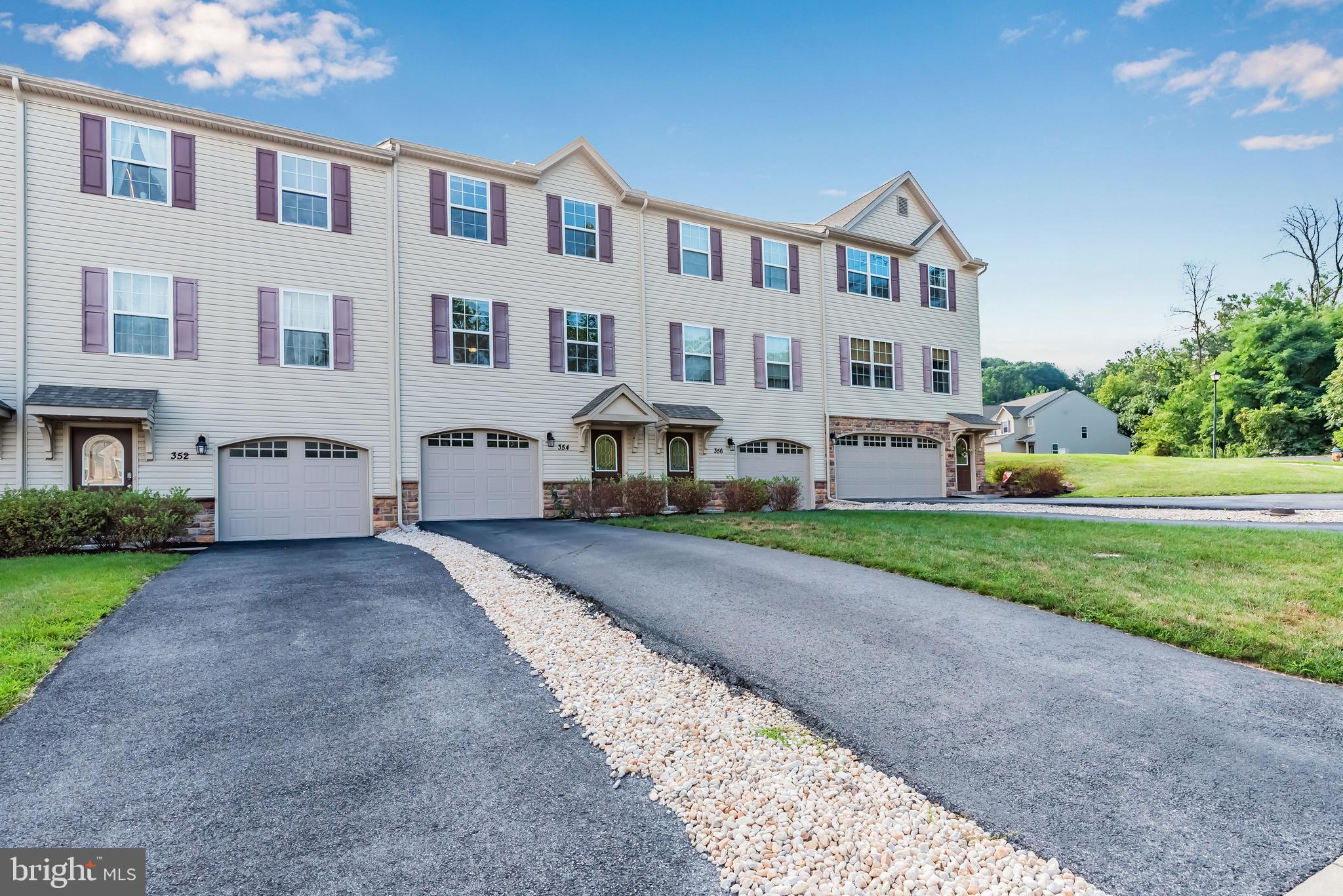 WEATHERSTONE - Residential