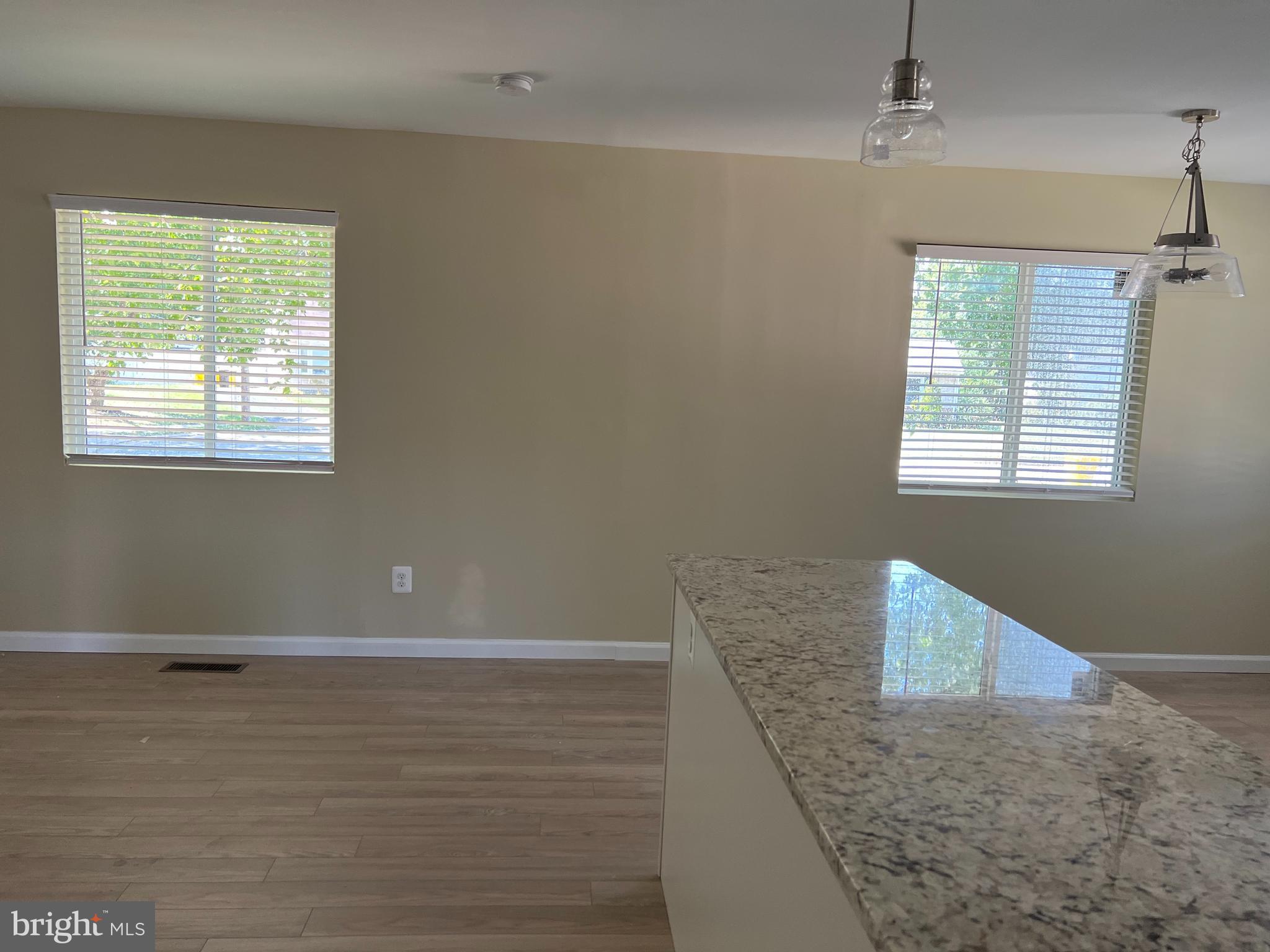 SUBURBIA - Residential