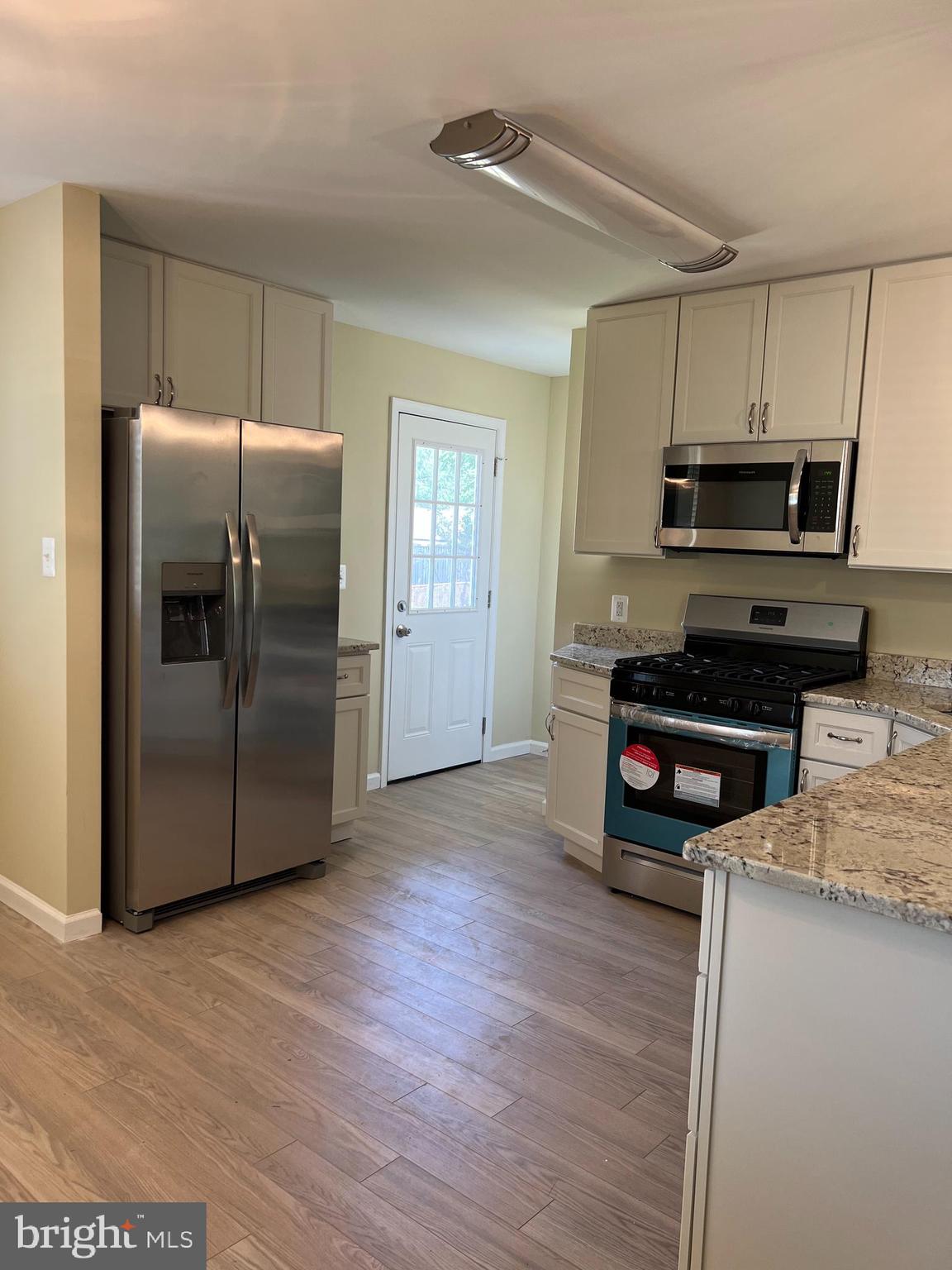 SUBURBIA - Residential