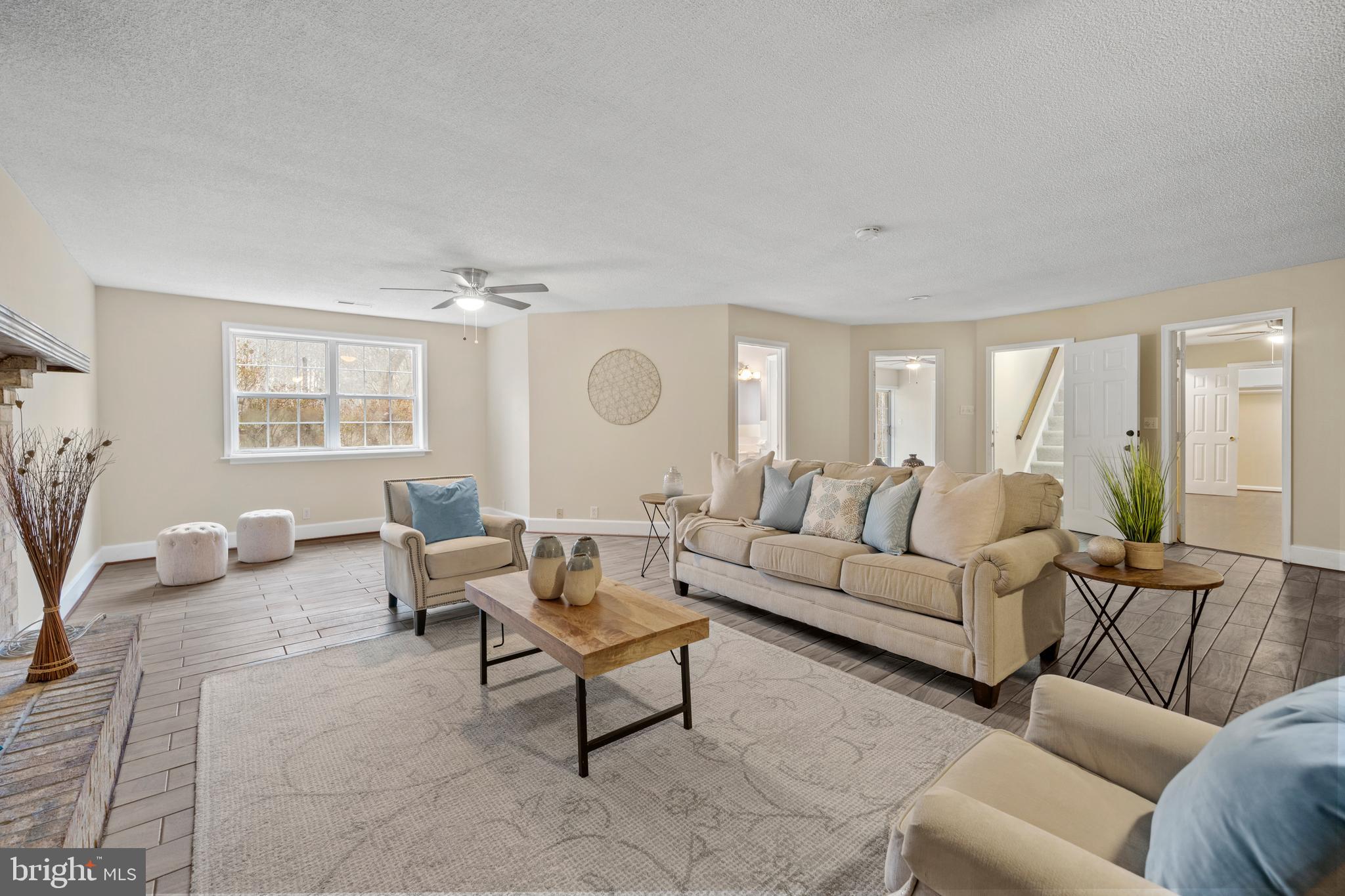 SUMMITT HILL - Residential