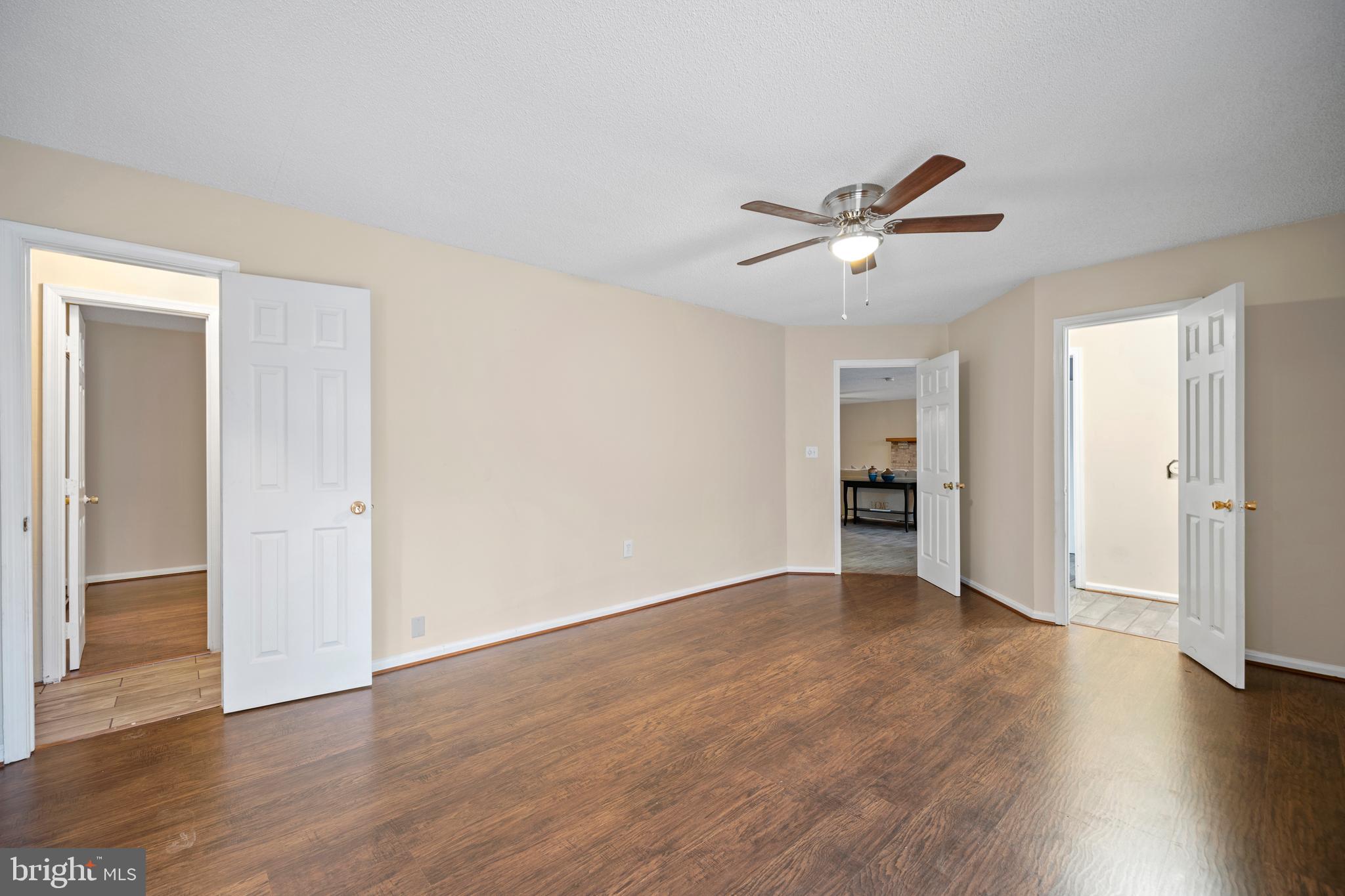 SUMMITT HILL - Residential