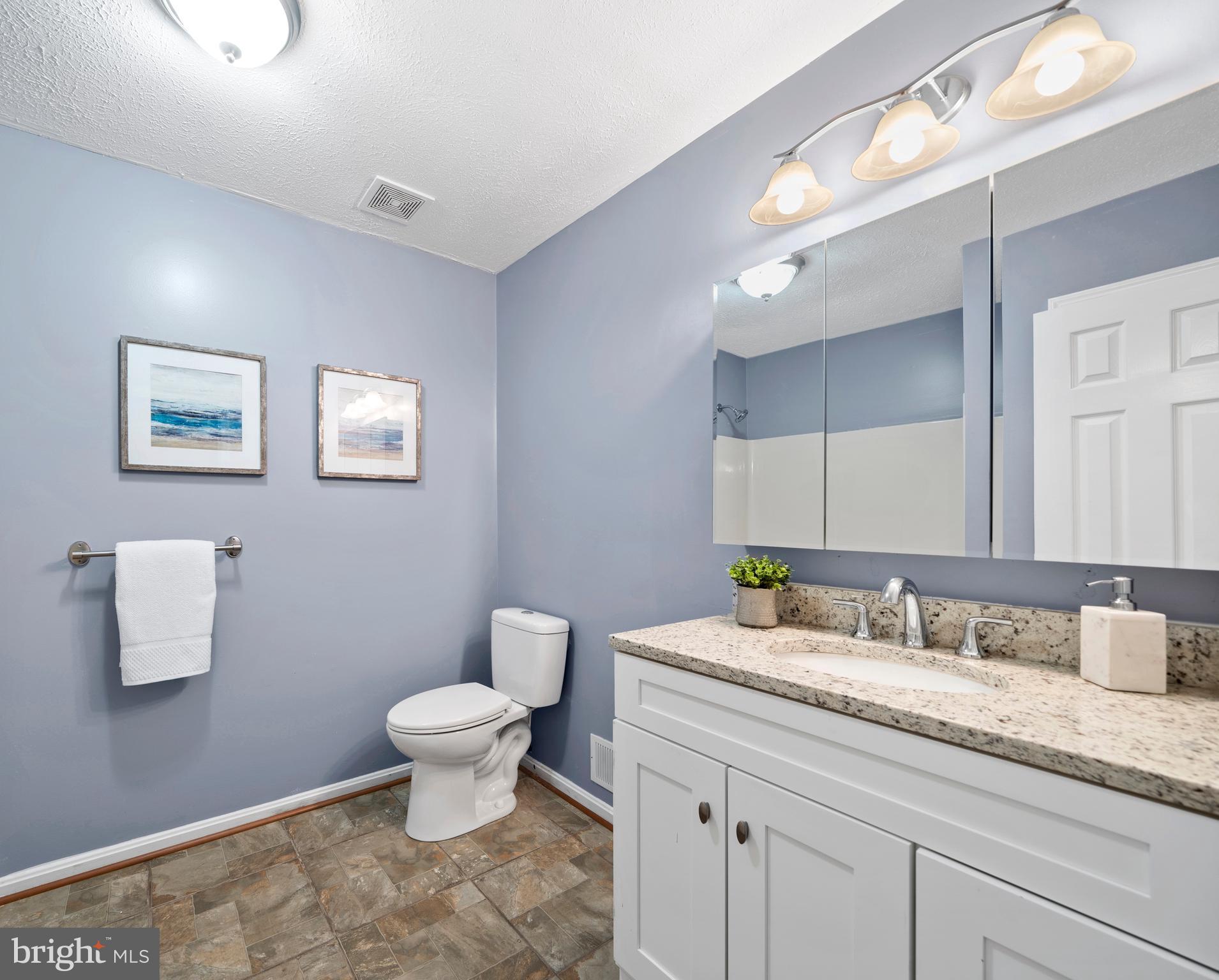 SUMMITT HILL - Residential