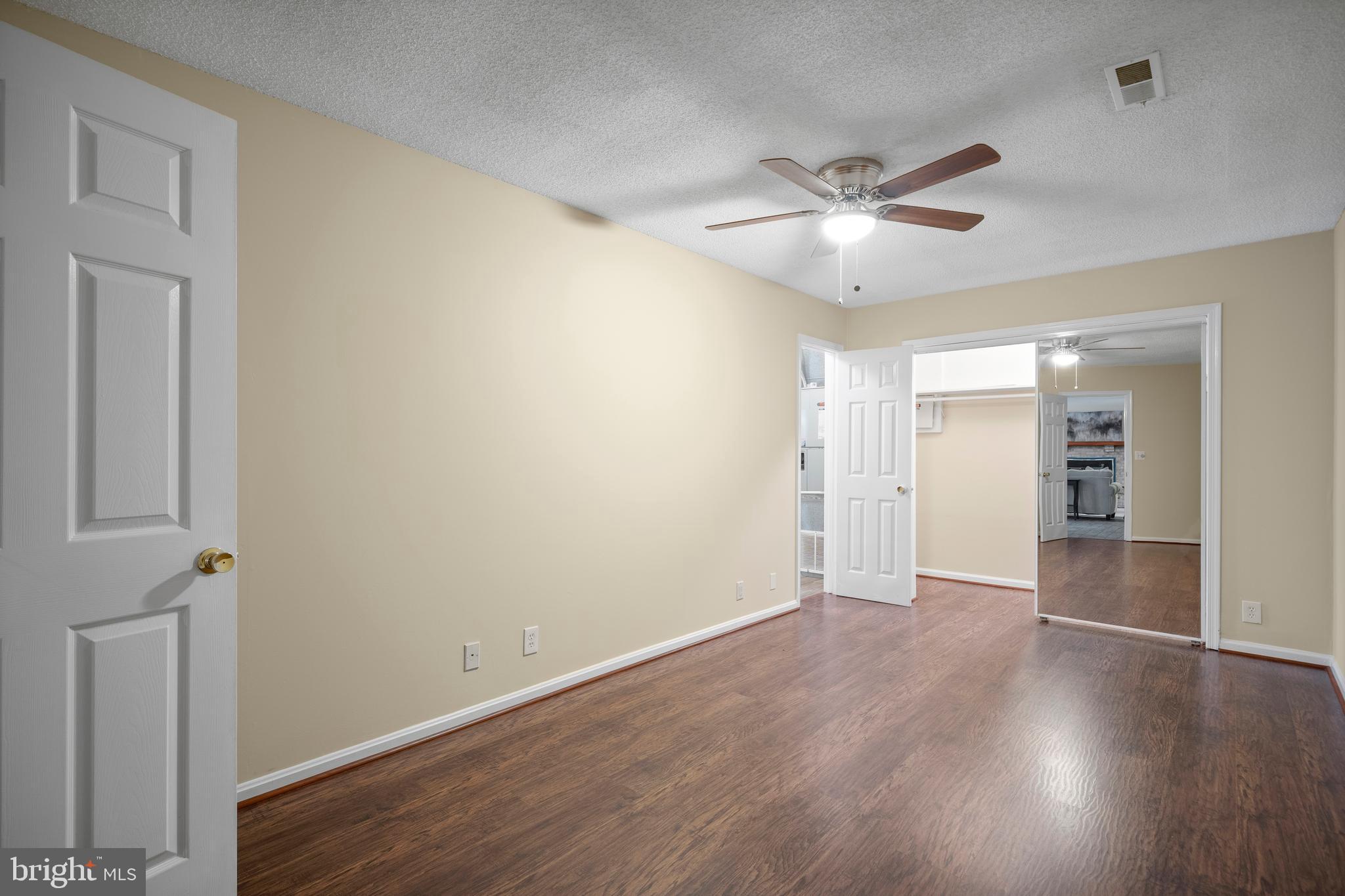 SUMMITT HILL - Residential