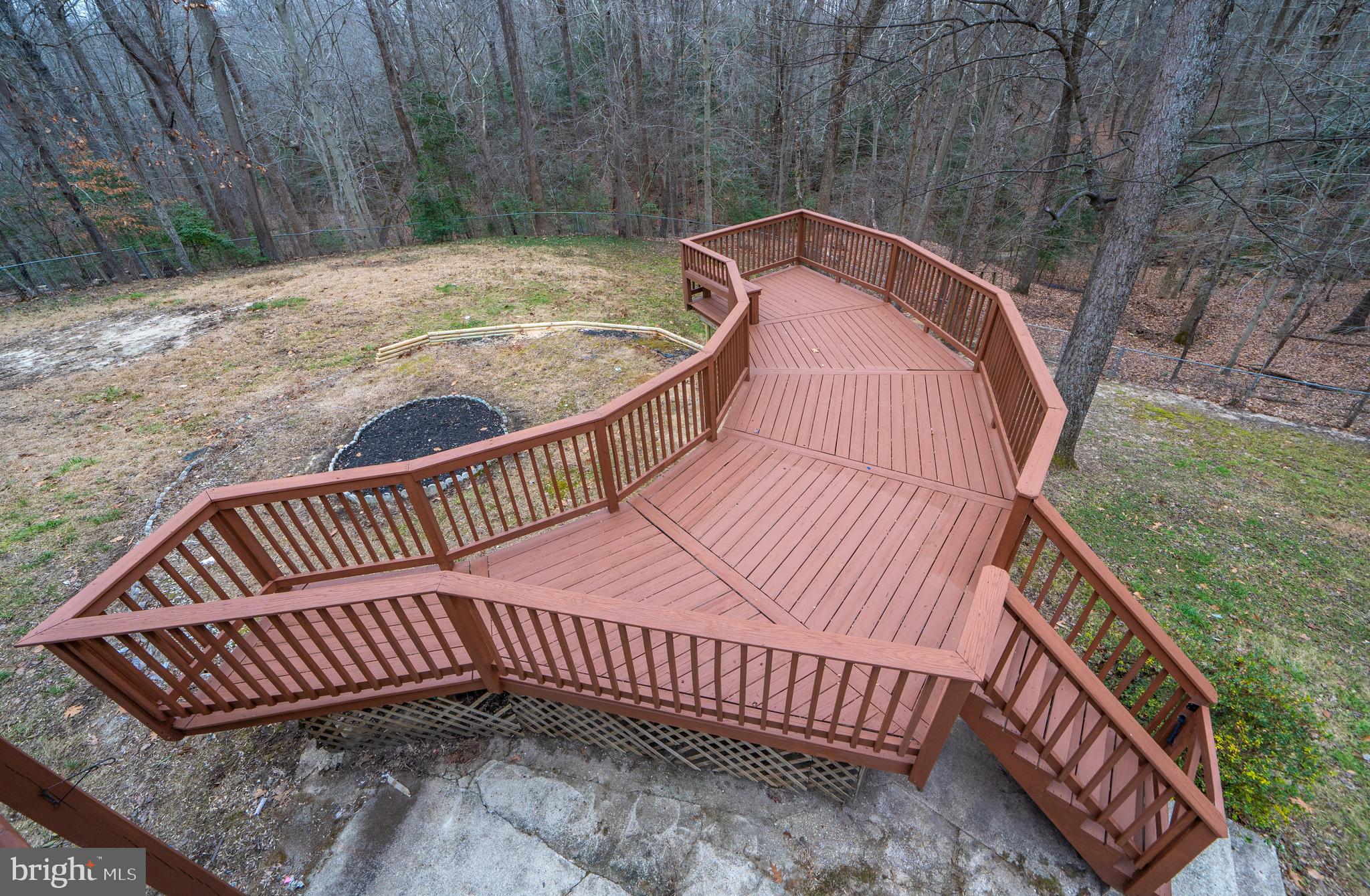 SUMMITT HILL - Residential