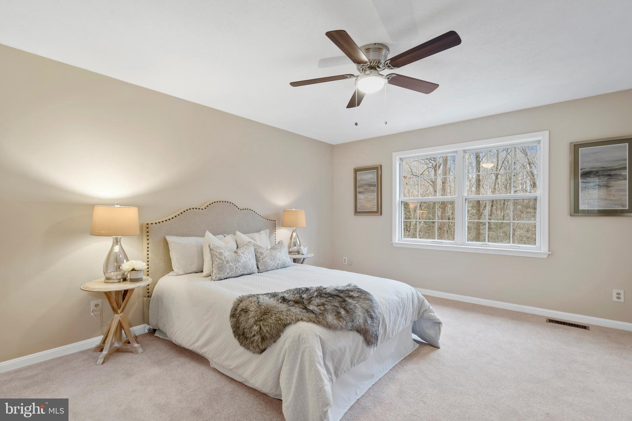 SUMMITT HILL - Residential