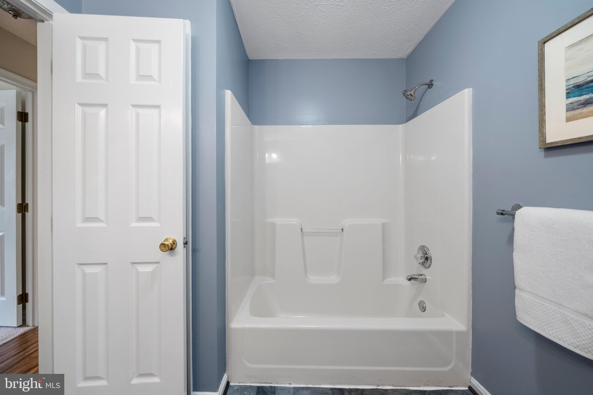 SUMMITT HILL - Residential