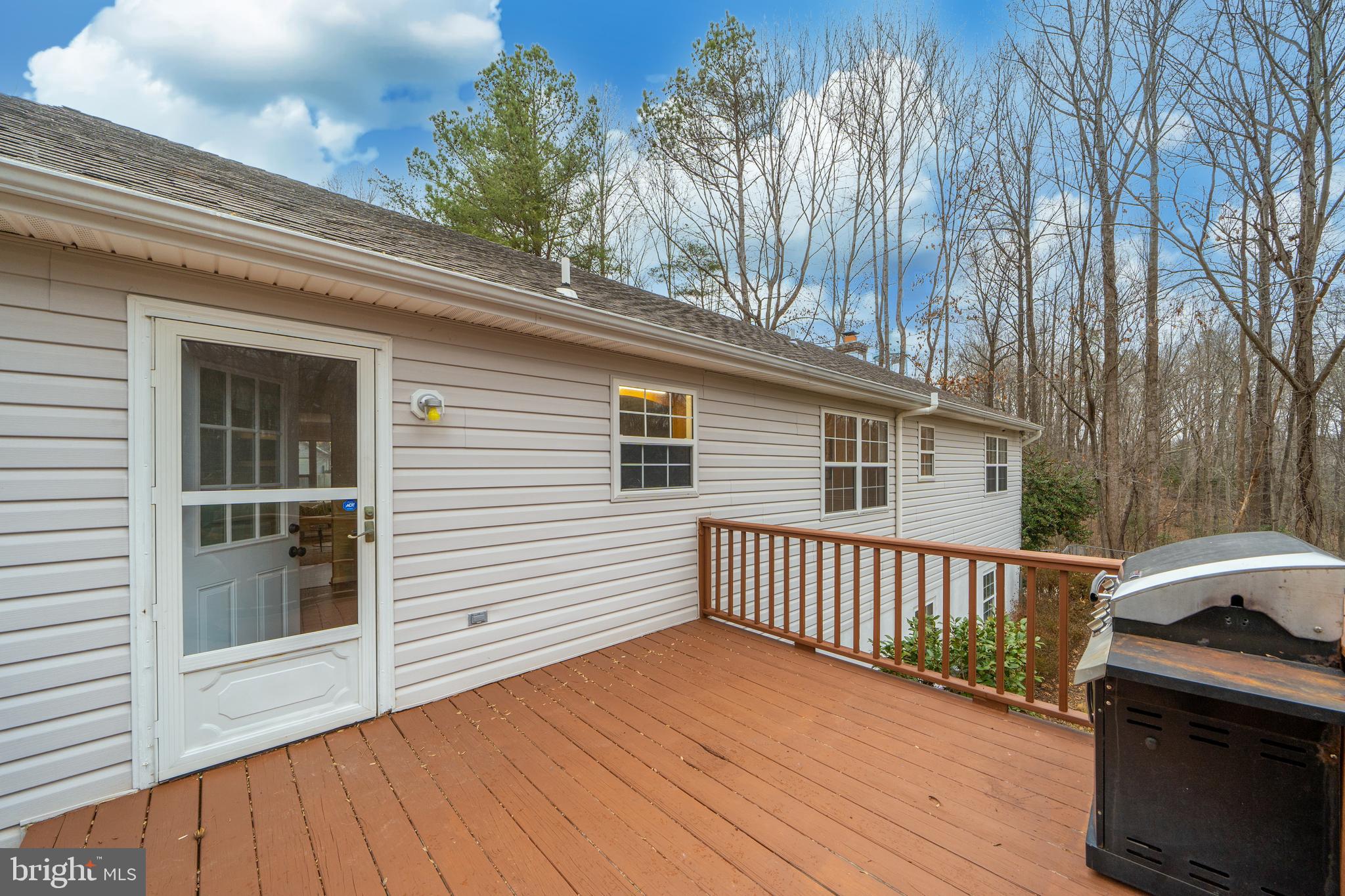 SUMMITT HILL - Residential