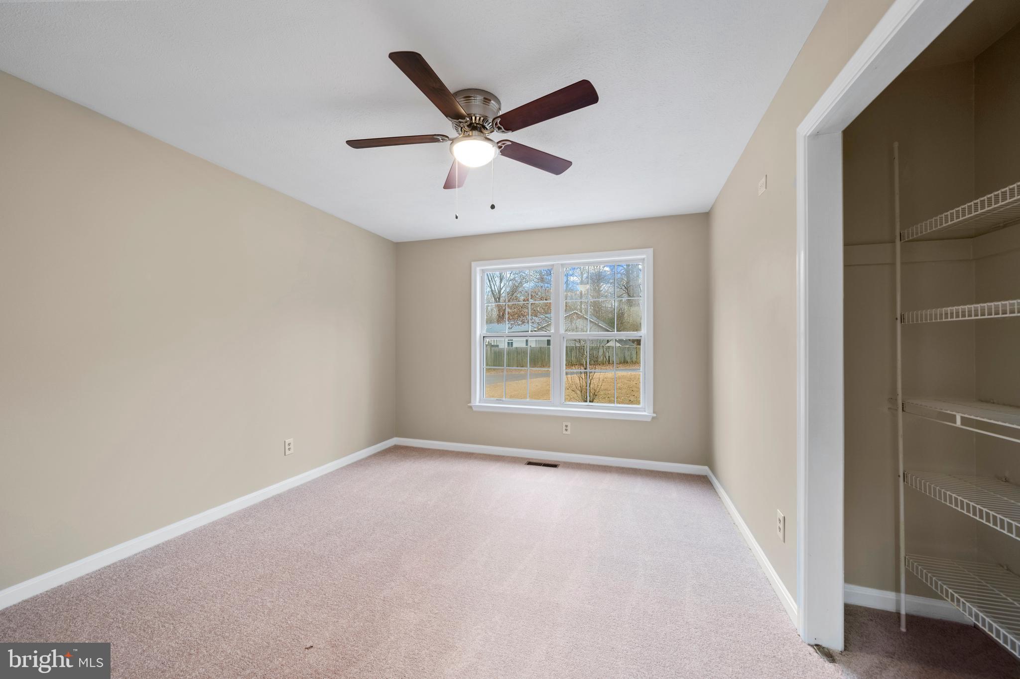 SUMMITT HILL - Residential