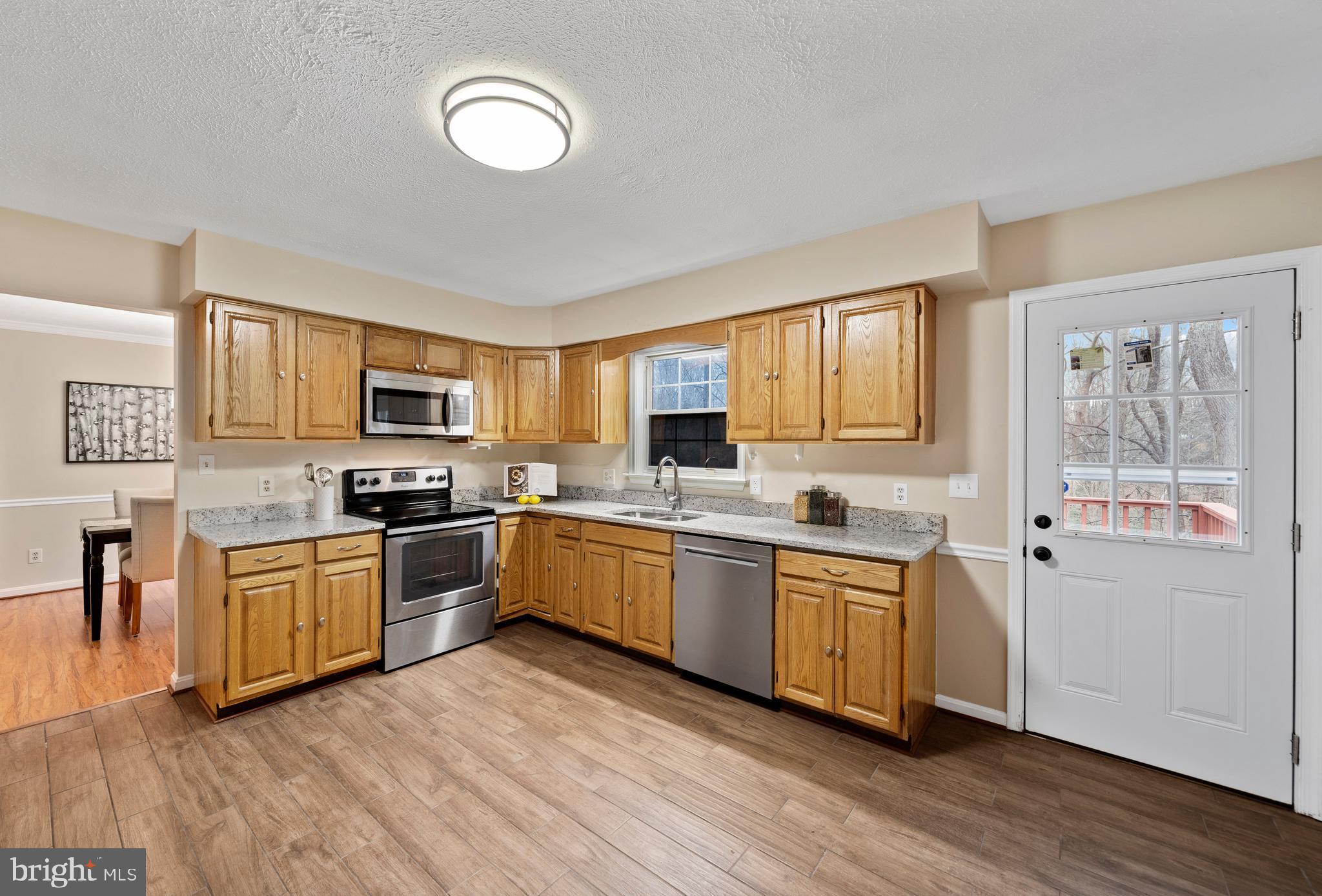 SUMMITT HILL - Residential