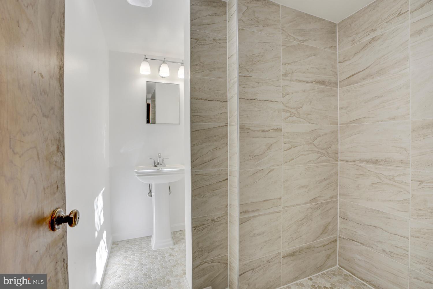 COLLEGE HEIGHTS ESTATES - Residential