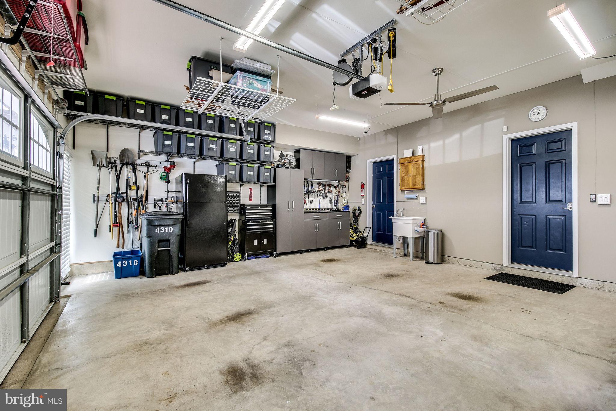 CANFIELD VILLAGE - Residential