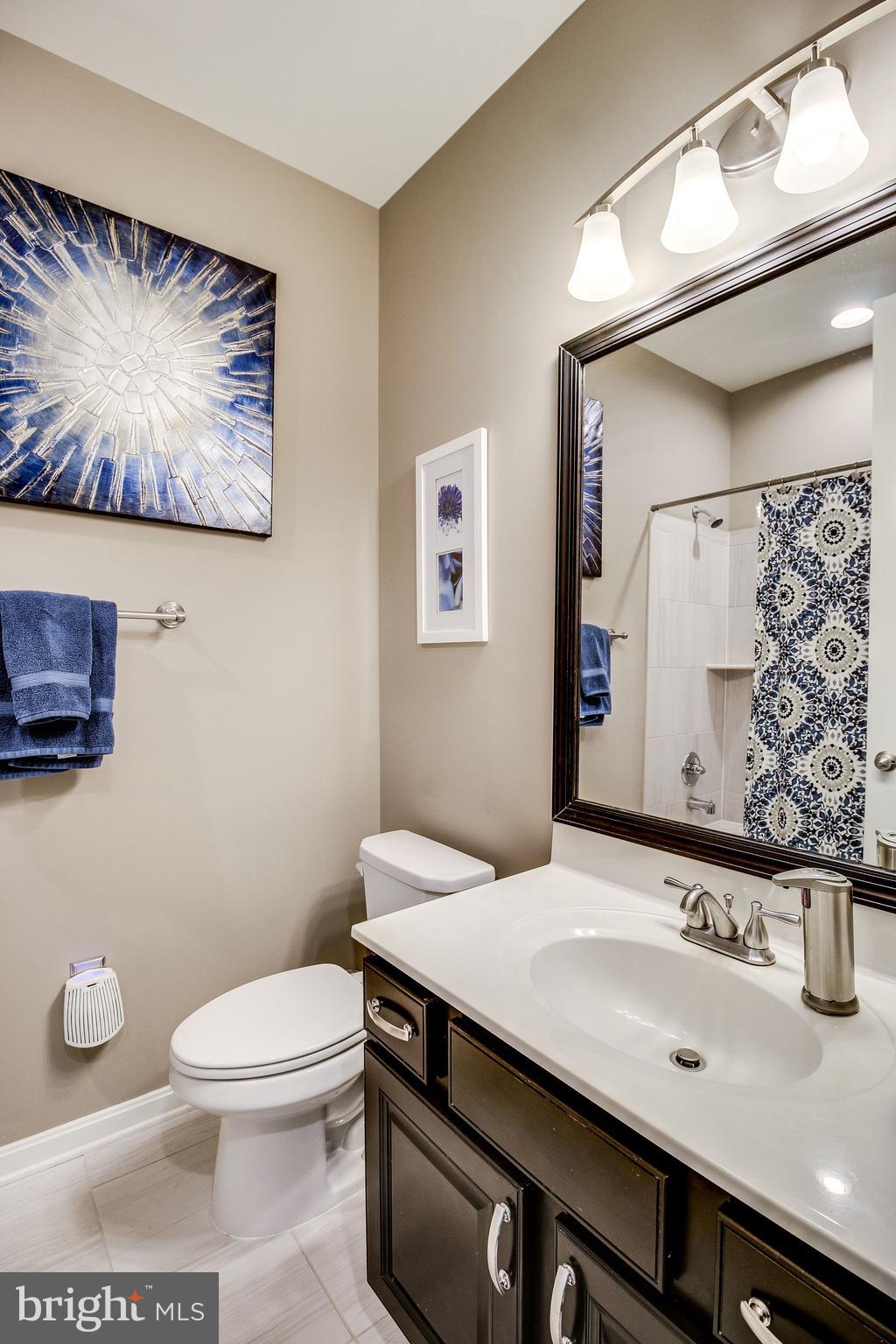 CANFIELD VILLAGE - Residential