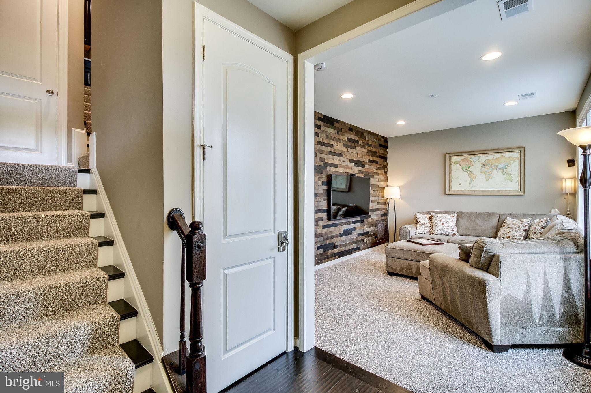 CANFIELD VILLAGE - Residential