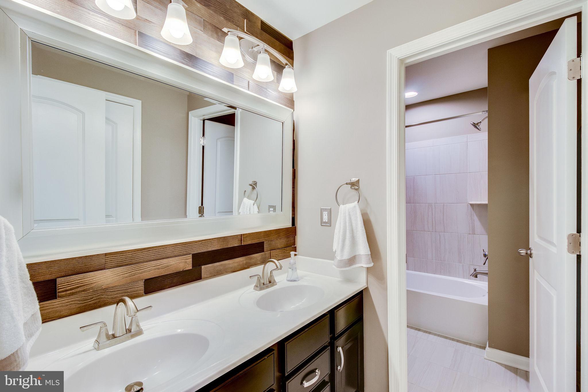 CANFIELD VILLAGE - Residential