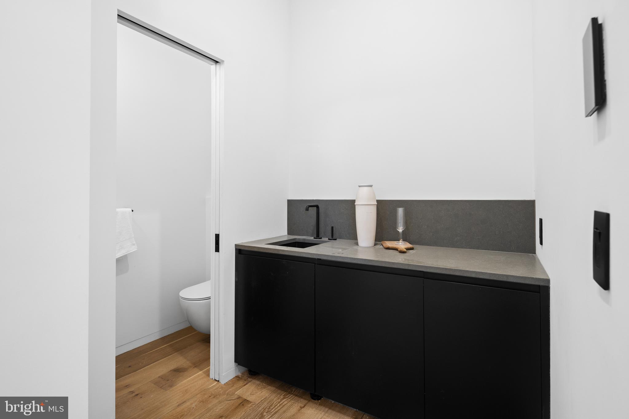 GRADUATE HOSPITAL - Residential