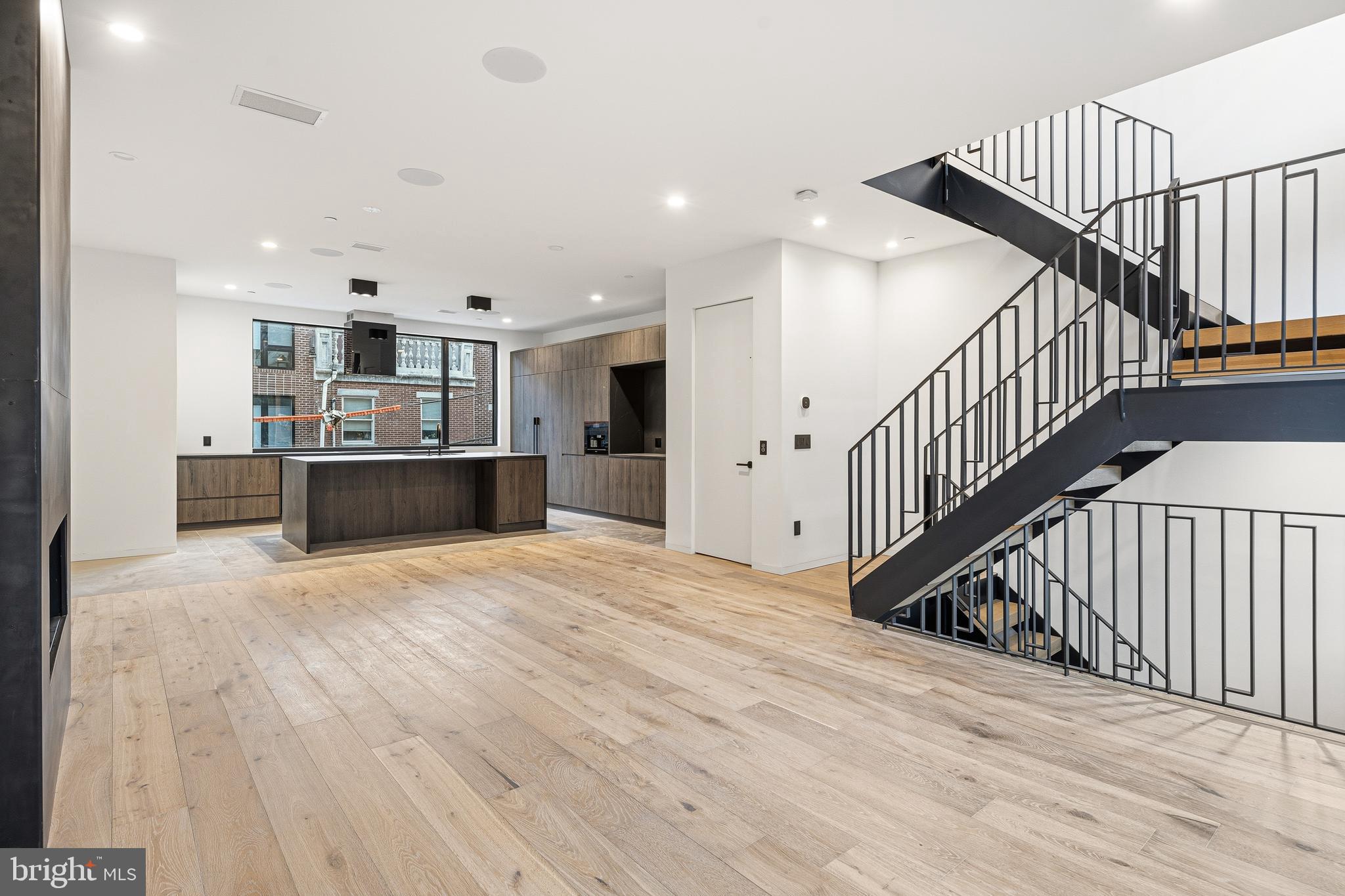 GRADUATE HOSPITAL - Residential