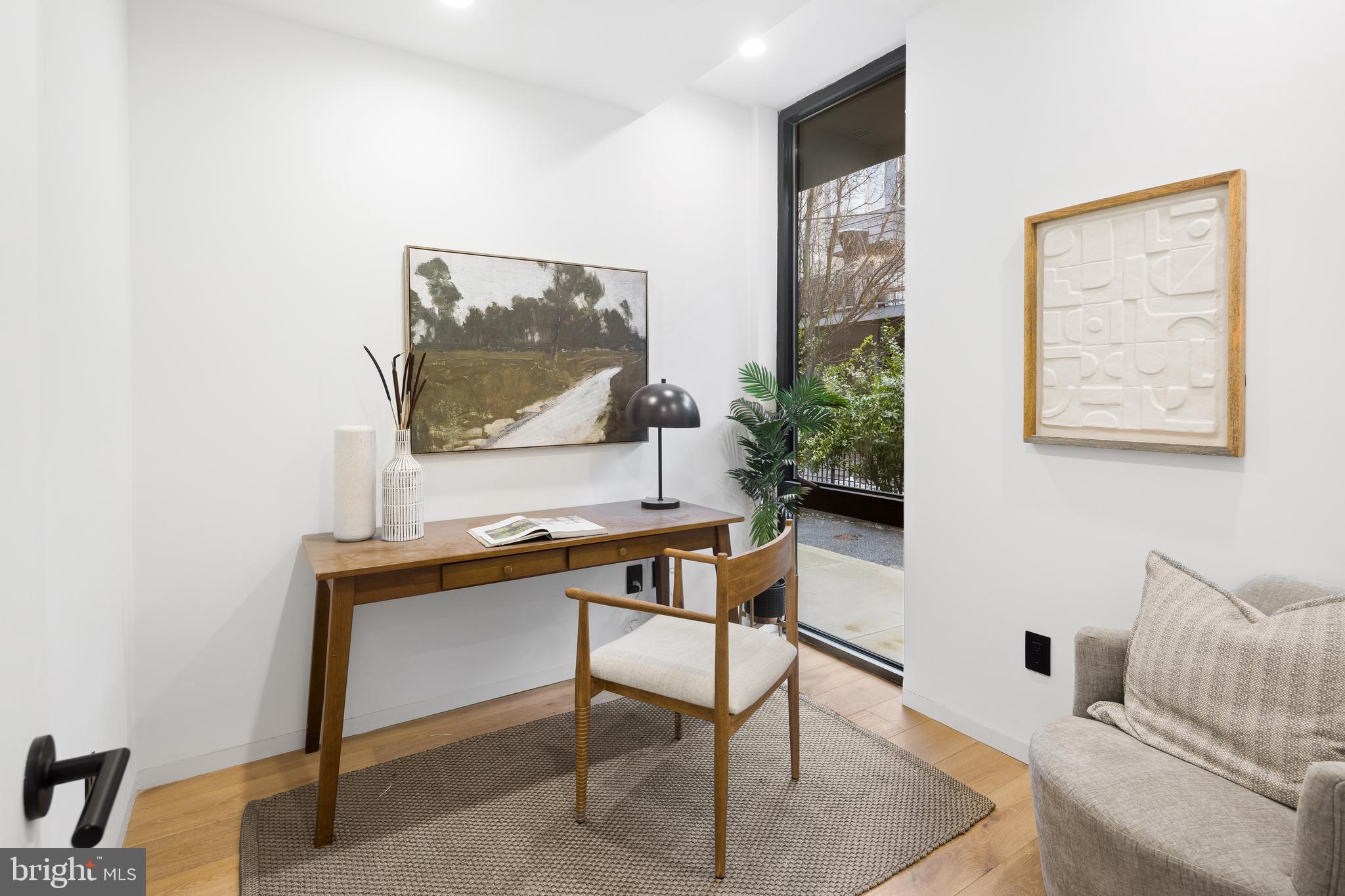 GRADUATE HOSPITAL - Residential