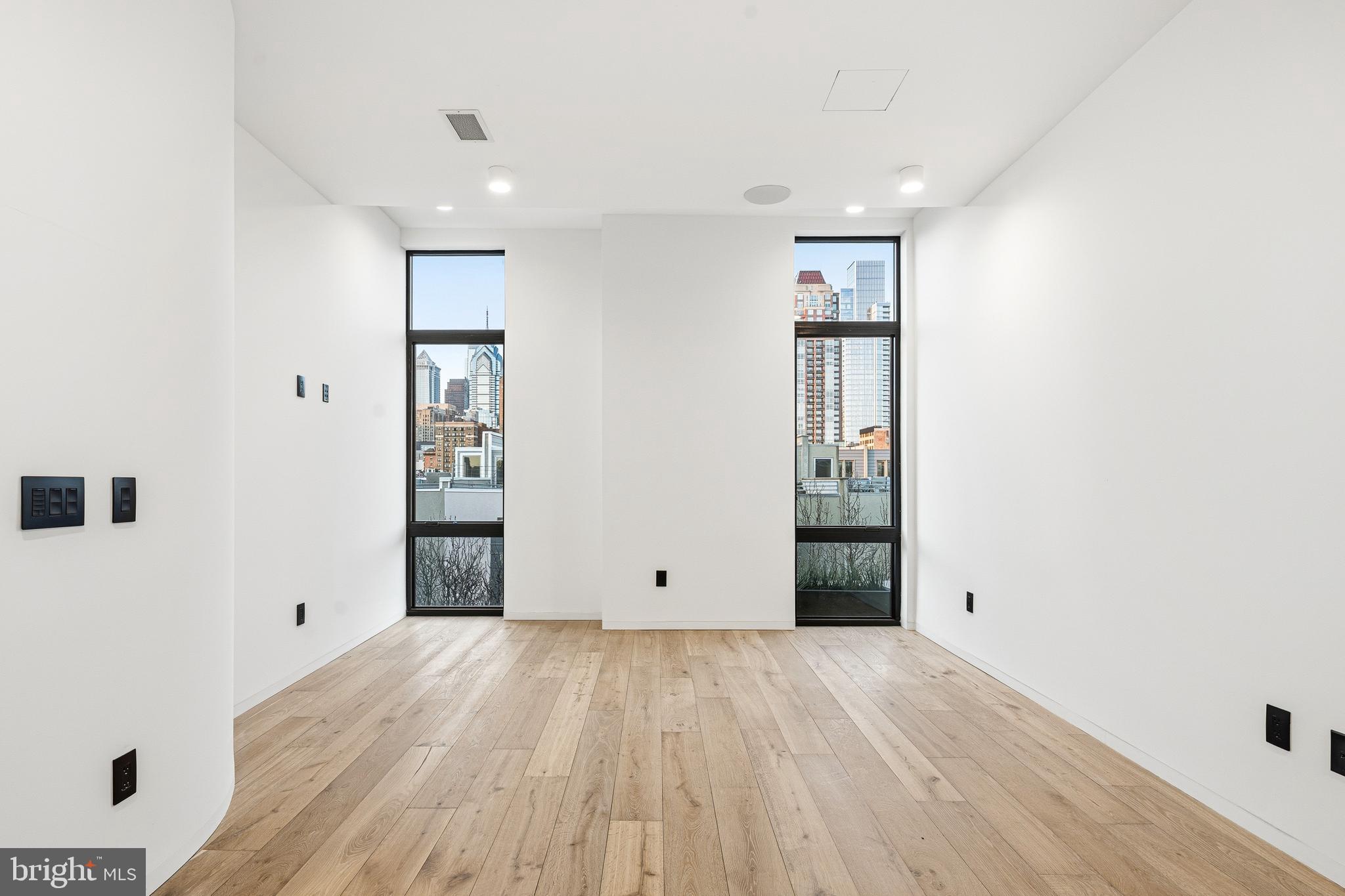 GRADUATE HOSPITAL - Residential