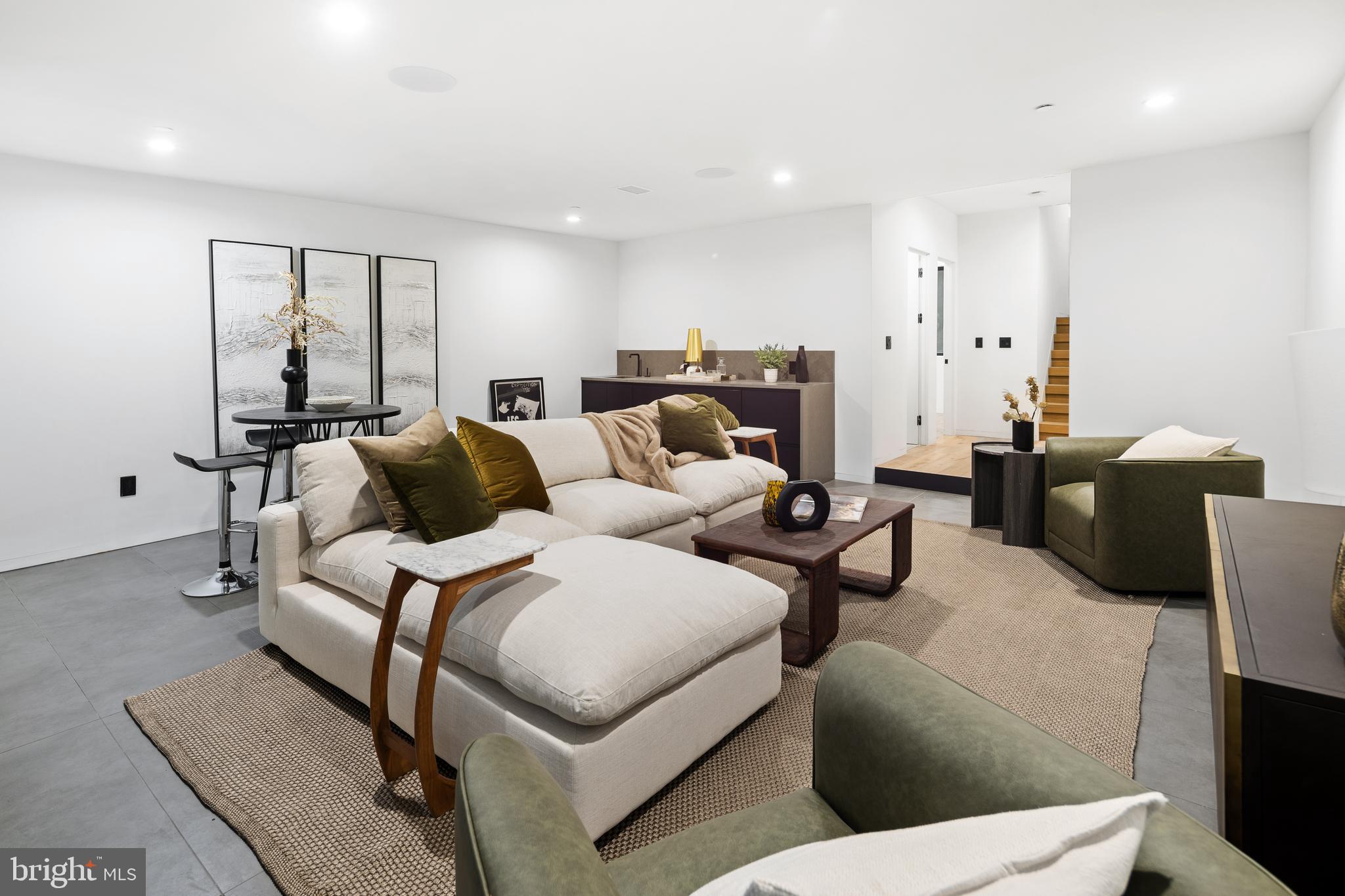 GRADUATE HOSPITAL - Residential