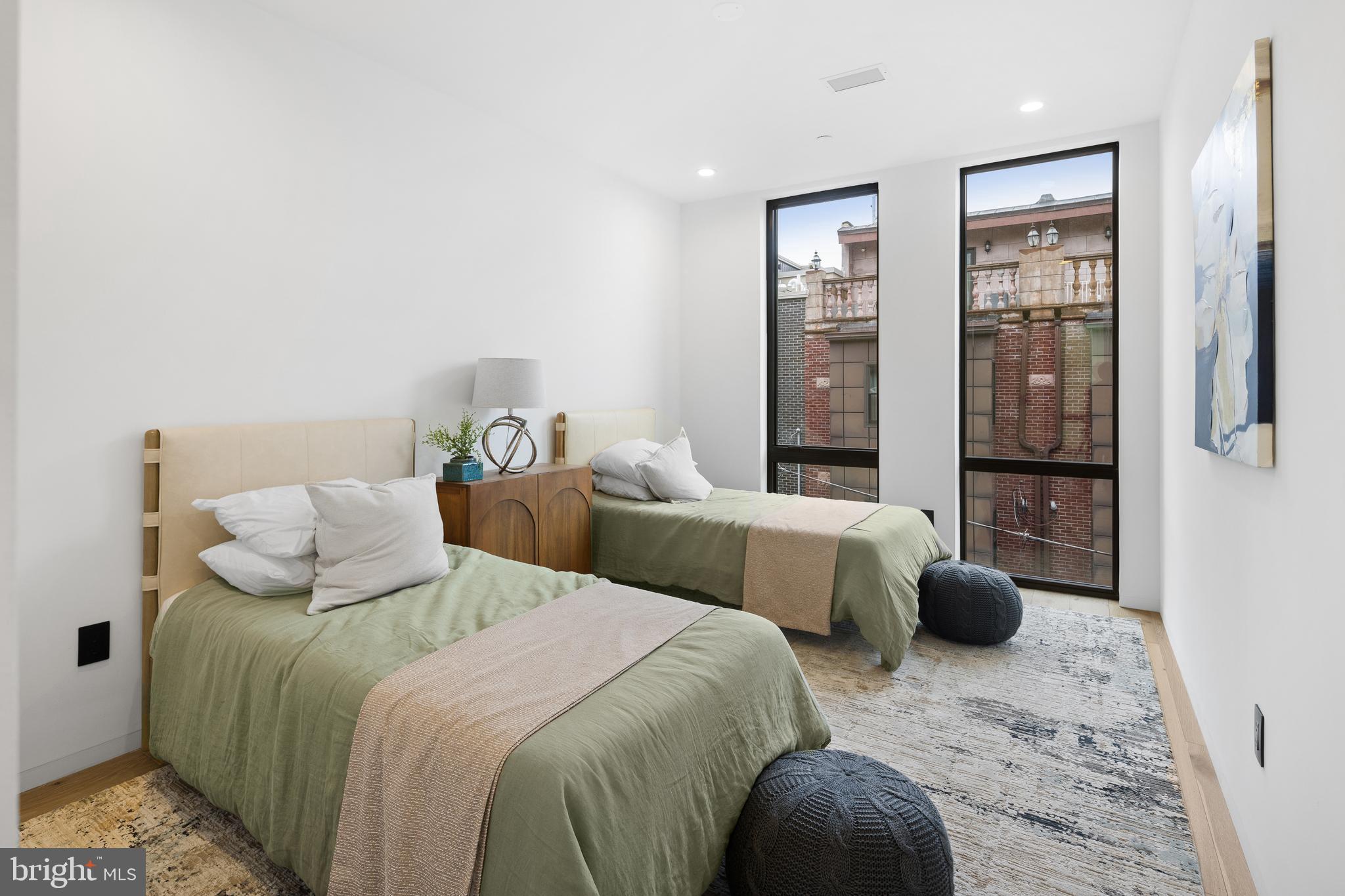 GRADUATE HOSPITAL - Residential