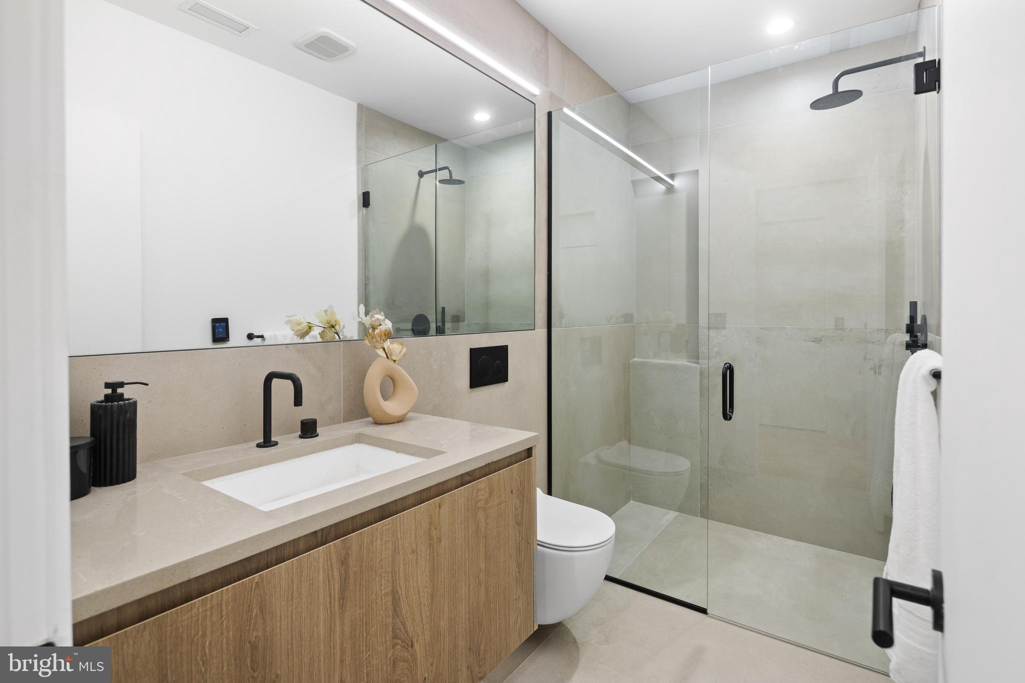 GRADUATE HOSPITAL - Residential