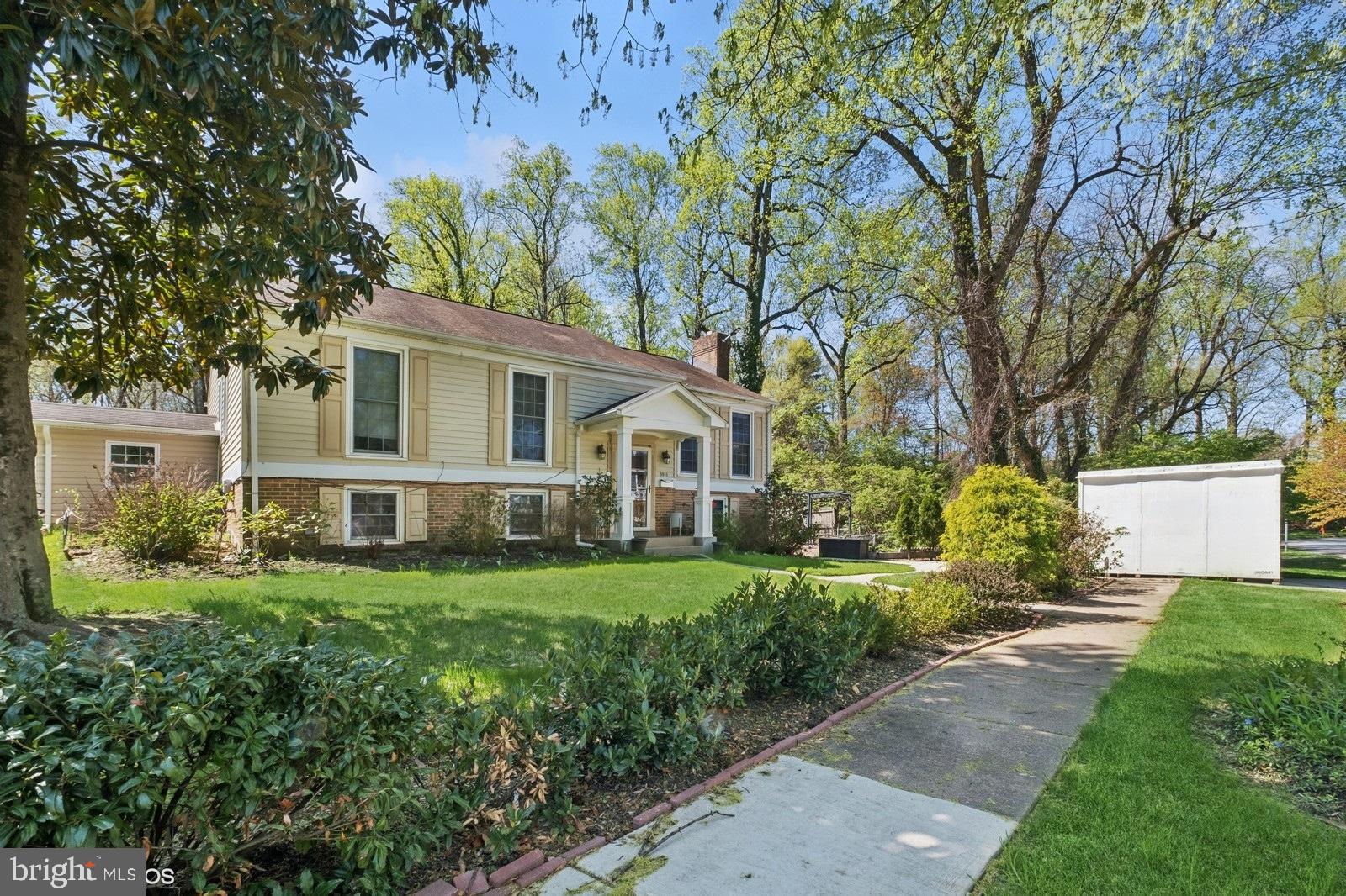 9905 FLEMING AVE