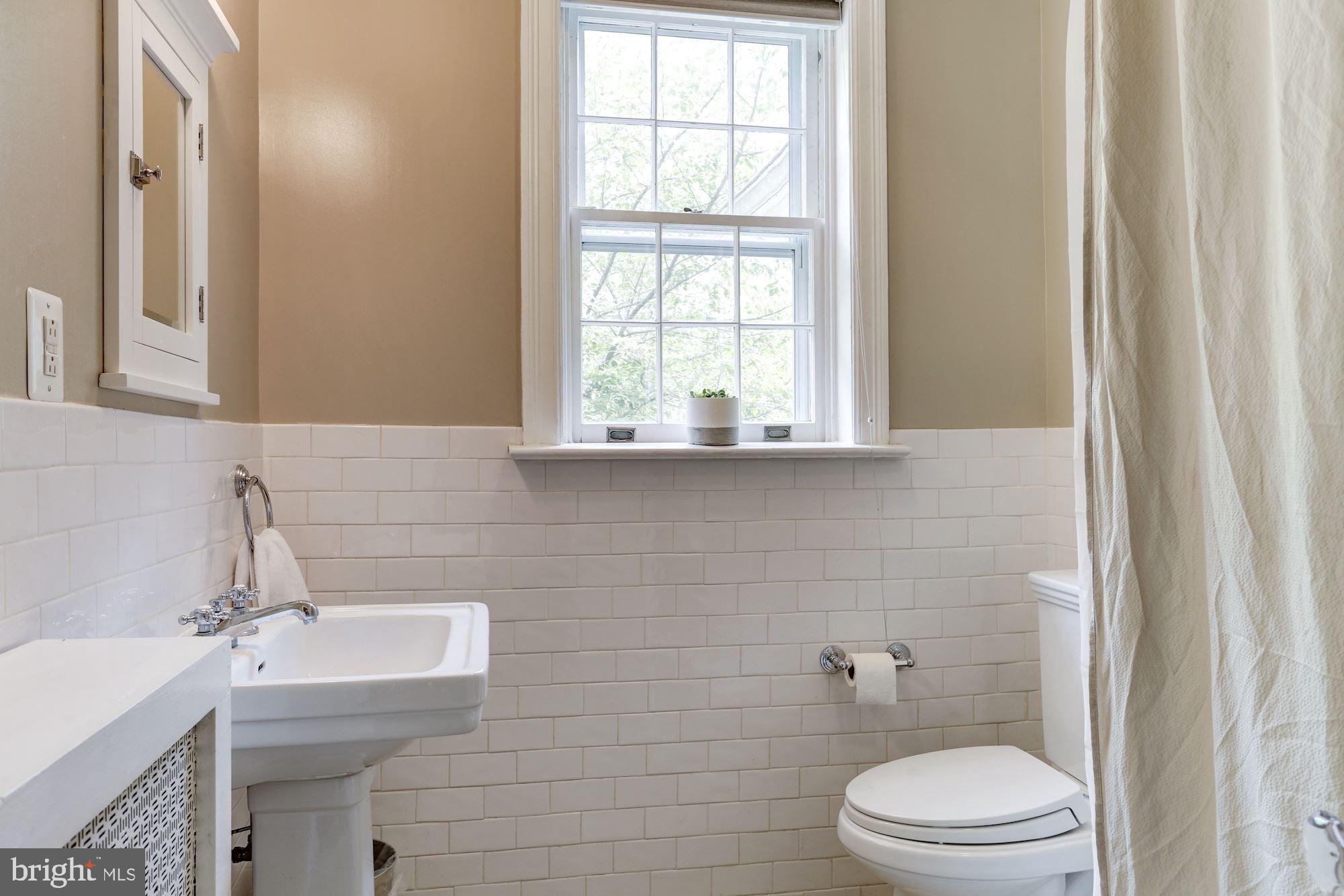 CHEVY CHASE VILLAGE - Residential