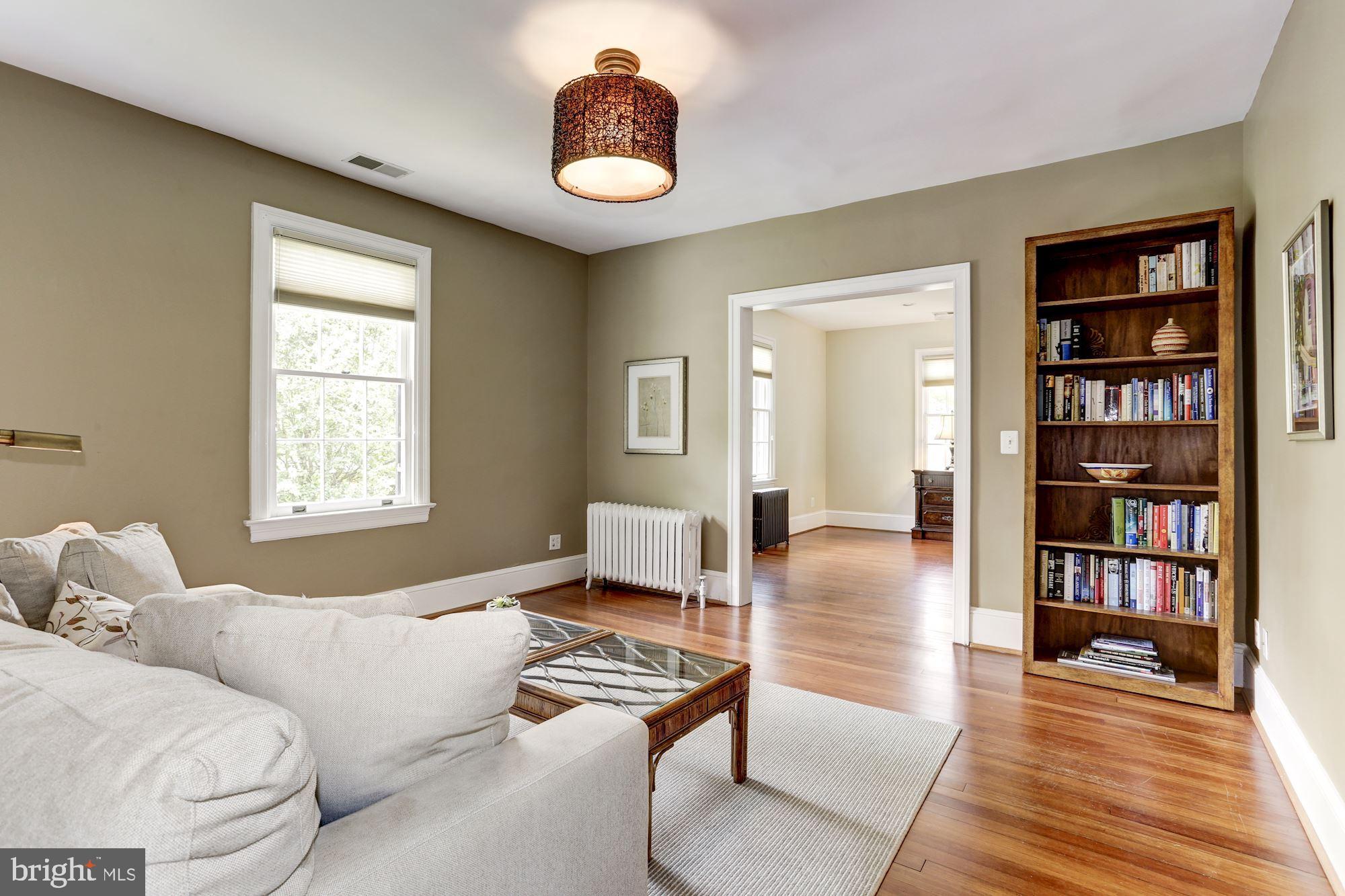 CHEVY CHASE VILLAGE - Residential