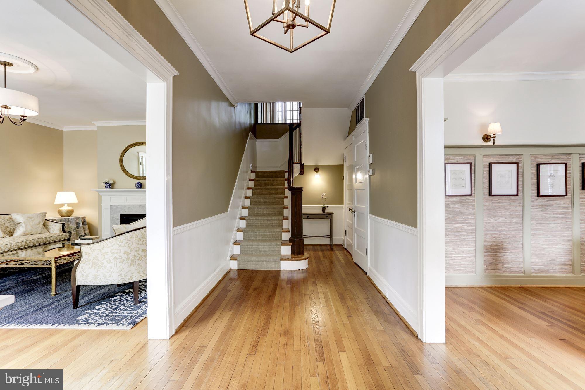 CHEVY CHASE VILLAGE - Residential