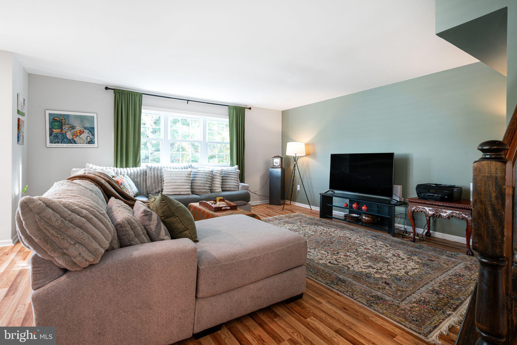 MAPLE GLEN - Residential