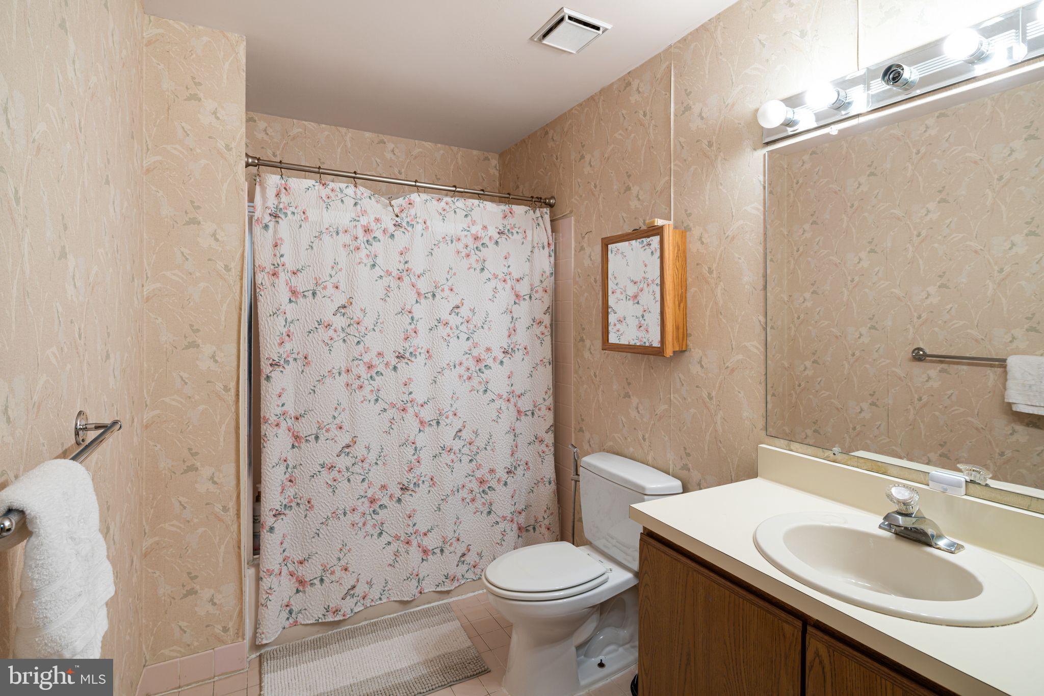 MAPLE GLEN - Residential